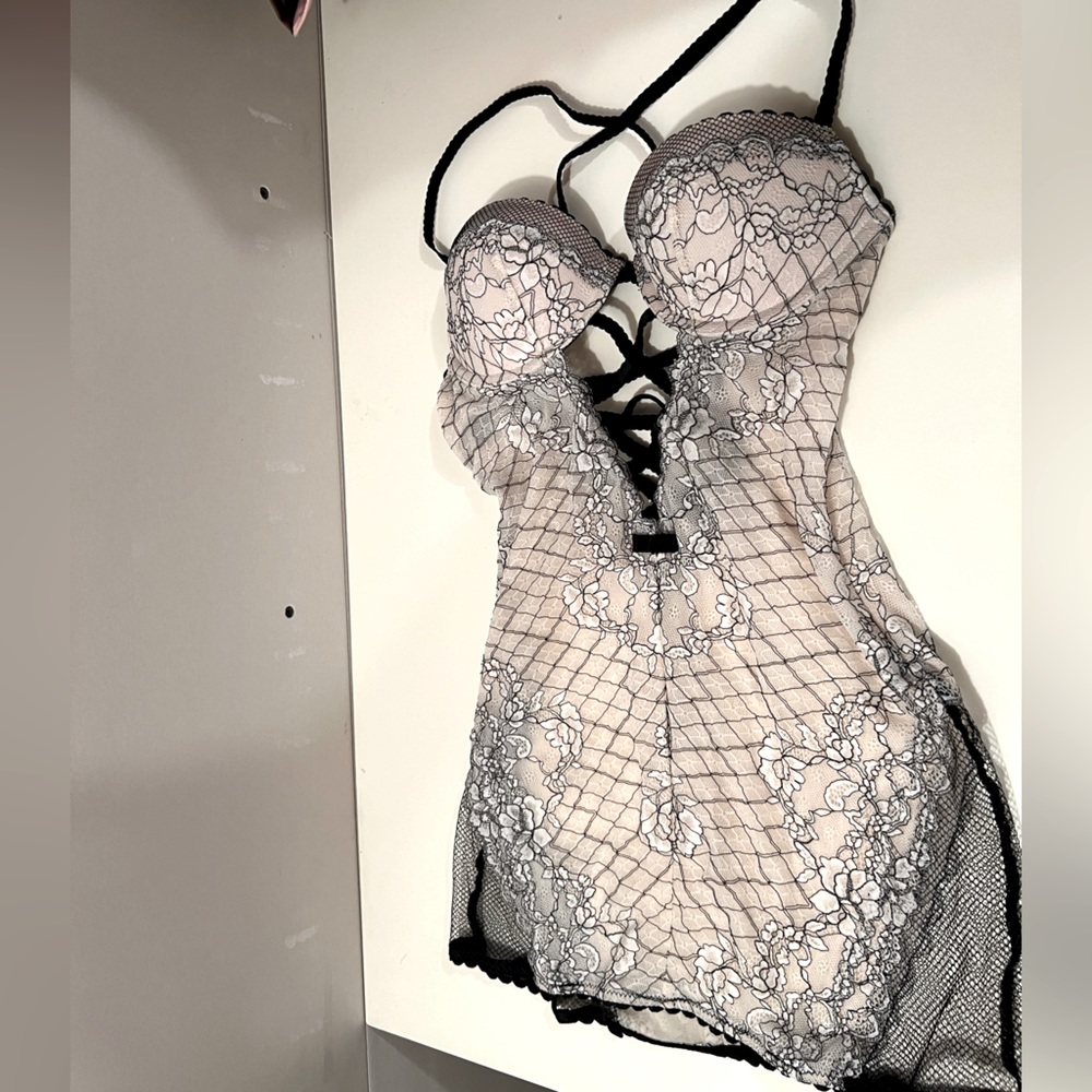 NWOT Victoria’s Secret Lingerie